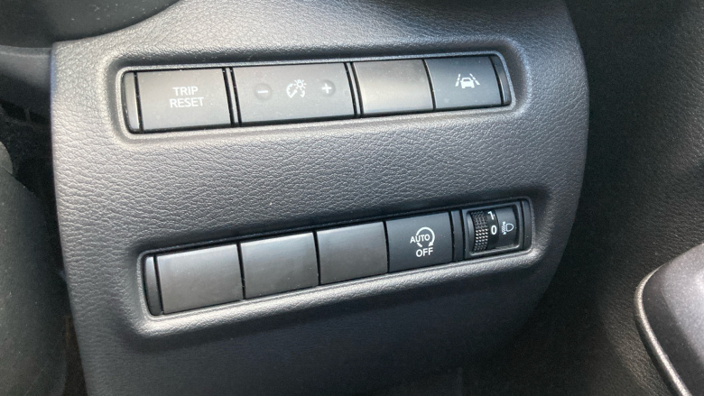 Nissan Juke 1.0 DiG-T 114 N-Connecta 5dr Petrol Hatchback